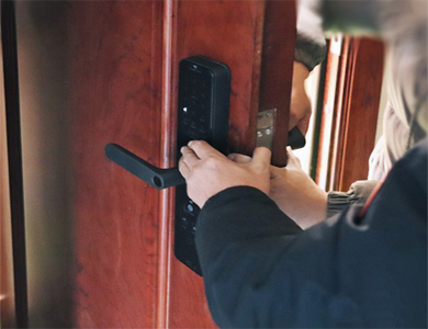 南票24小时上门开锁公司